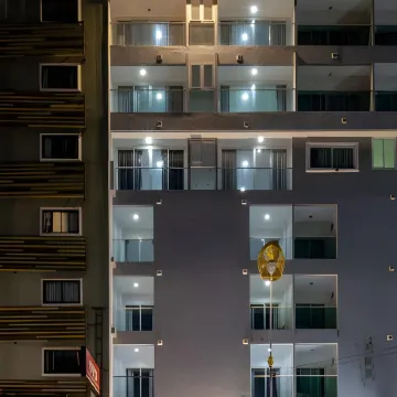 Patong Diamond Hotel Отели рядом с достопримечательностью «Нанай-роуд»