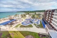 Royalton Blue Waters Montego Bay, An Autograph Collection All-Inclusive Resort - جاكوزي