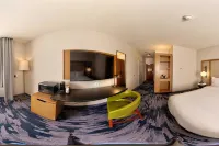 Fairfield Inn & Suites Milwaukee Brookfield Hotels near Pearle Vision
