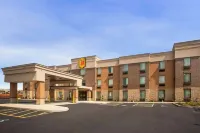 Super 8 by Wyndham St. Louis North