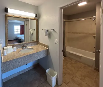 Motel 6 Mojave, CA - Airport