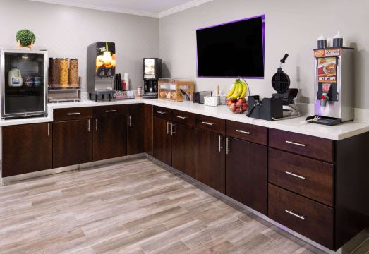 4. 슈퍼 8 바이 ..