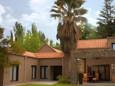 Casa Entonada