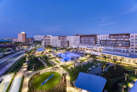 Embassy Suites by Hilton Aruba Resort Отели в г. Палм-Бич