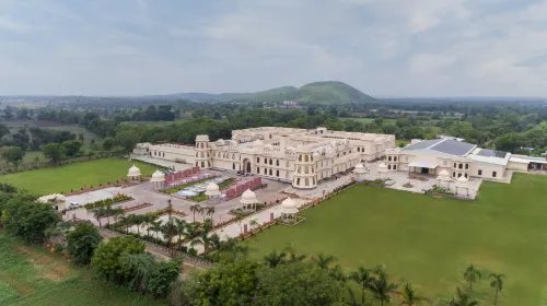 Kesarbagh Palace - Parkplatz