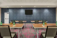 Home2 Suites by Hilton Colorado Springs - Parkplatz