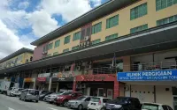Celyn Hotel City Mall Hotel dekat Shalom Valley Park