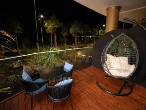 Mustafa Suites