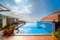 Sinclairs Gangtok - Pools
