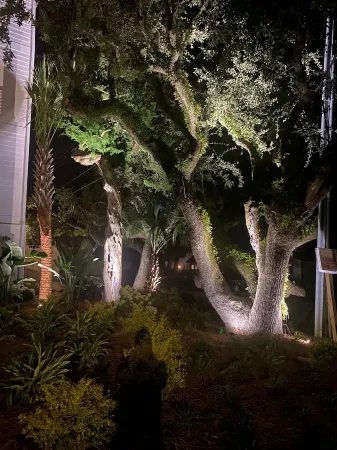 BRAND New Luxury Beach Home Отели рядом с достопримечательностью «St. Simons Island Lighthouse Museum»