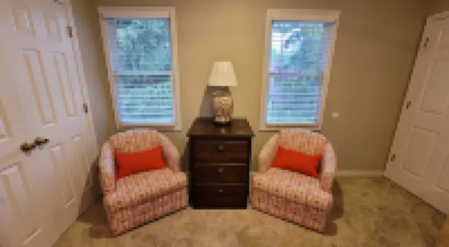 Quiet 1/1 in Historic Village of Milan, OH just minutes away from Cedar Point Hotels in Milan Township