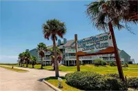 MUSTANG ISLAND POOLSIDE PARADISE -  Boardwalk to beach, heated pool. hot tub!!