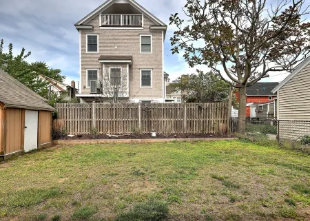 BREATHTAKING BUNGALOW-HOME AWAY FROM HOME