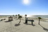 Gulf-Front Luxury End Unit with Infinity Pool, - Beach