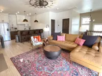 Walk to Beach/Town - Bright, New Modern Getaway