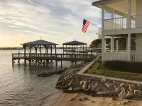 Beach & Boating & Fishing Paradise! with 2 Kayaks Included!!! 克雷森特海灘酒店