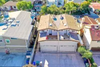 The Endless Summer, Cardiff Beach House - Ocean views & minutes from the beach! Các khách sạn gần Annie's Canyon Trail