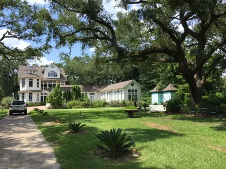 Cozy bungalow charm! Отели рядом с достопримечательностью «Long Beach Yacht Club»