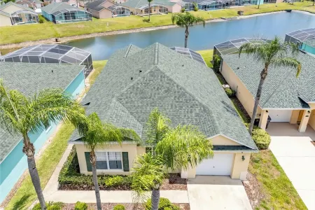 Peaceful home with Pool Dog friendly 4 Bedrooms 3 Bathrooms backyard view water.