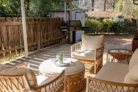 5 Min Walk to Cooper Creek. Cozy Outdoor Space! 15-20 Minutes to Ft Benning. - สระว่ายน้ำส่วนตัว