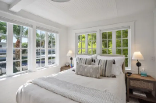 The Ashford - 2min walk to DT Mt Dora - 5 Star luxury!