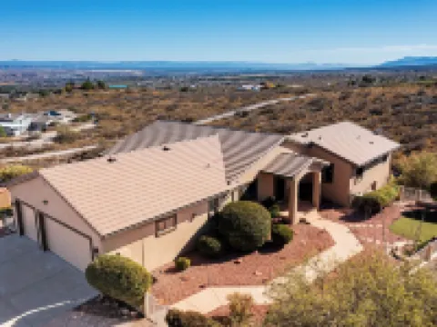 PeaksView Oasis - Spacious, central w/great views Hotels in Clarkdale