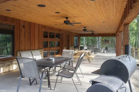 River View Hideaway on the Little Missouri River Отели в г. Мерфрисборо