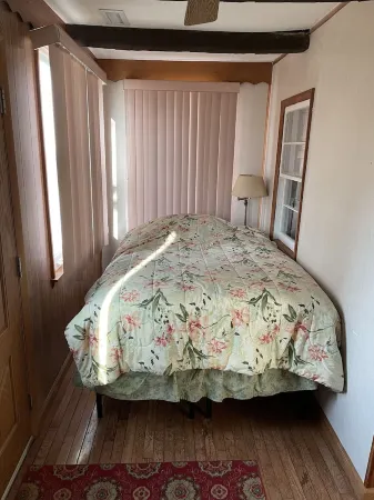 Cozy home within walking distance to Delaware Bay perfect for family