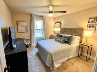 +New Listing+ Luxurious Lake Home w/ Private Dock 温斯頓縣酒店