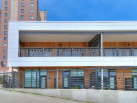 The Cartier Lux DT Apt w/Skyline view Hotels in 