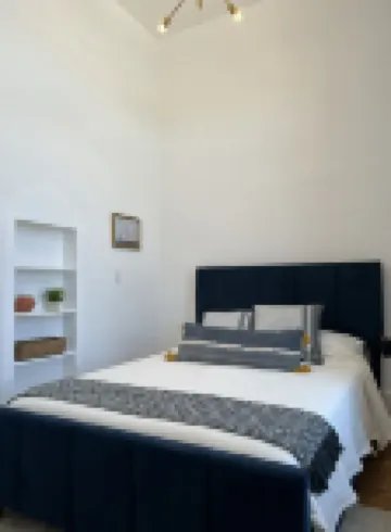 Vintage Remodeled Apartment in Historic Downtown Vinton Hotels in 
