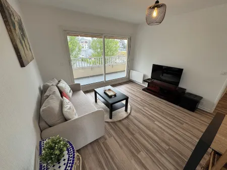 Large modern F3 - near port Отели рядом с достопримечательностью «courseulles»