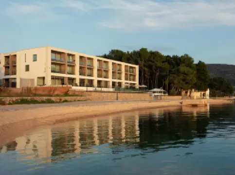 ดิ ไอโซลาโน, ครีส, ออโตกราฟ คอลเล็กชั่น