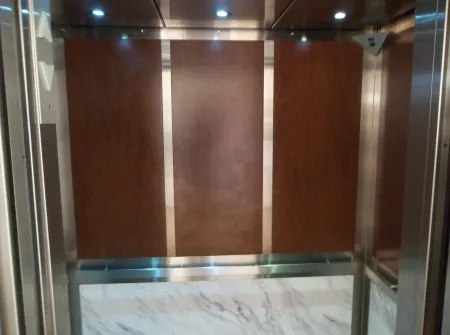 OCEAN FRONT CONDO - Melbourne/Satellite Beach Cocoa Beach 2 bd/ 2 bath, pool Отели в г. Сателлит Бич