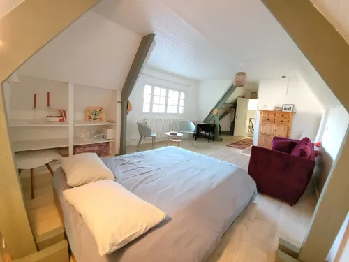 Maison Familiale,poêlé Bois,jardin. Proche Paris/dysneyland.animaux Acceptés فنادق في Neuilly-Plaisance