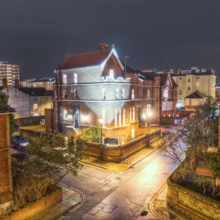 Stattons Boutique Hotel & Restaurant Отели рядом с достопримечательностью «Корабль-музей HMS Victory»