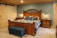 Remodeled woodland oasis for those who want it all