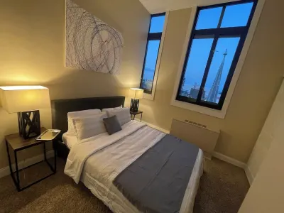 Free Baseball Games! Apartment In Foxtown