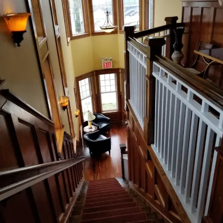 Guest quarters at the inn - 205