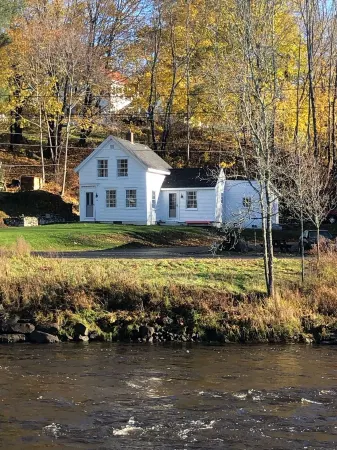 “STEP BACK IN TIME” 1880’ charmer.<br>Riverside Cottage<br>