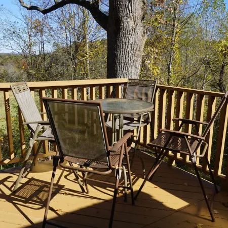 Treehouse Serenity, Access to RB Resort Amenities, Dog Friendly.