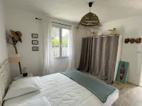 Petite Maison Avec Jardin Privatif au Cœur dun des Plus Beau Village Doleron