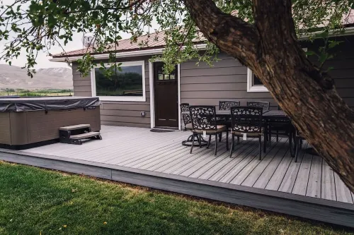 Cozy stay at the “Country Farmhouse Sleeps 12