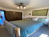 NEW Custom Adirondack Lakefront Home! Rare Find! Hotels in Fulton County