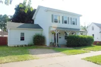 Casita by the Lake. Lake Pepin Home & Sauna Retreat!