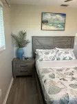 Retreat with Screened Heated Pool Overlooking the Golf Course 3BR/2BA