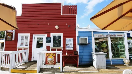 Modern Sea Pines studio, beautiful water sunset views, across from beach