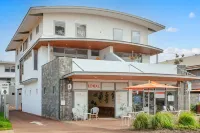 Salty Solstice - Beachside Dunsborough Town - Apartments