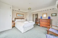 Epphaven Apartment With Outdoor Pool And Gardens In Historic Mansion House Hotels in Lanreath