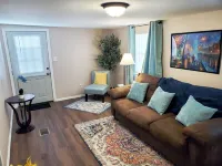 Las Puertas Amarilla! w/Office 152Mbps Wifi. Pet Friendly & Near City Park!